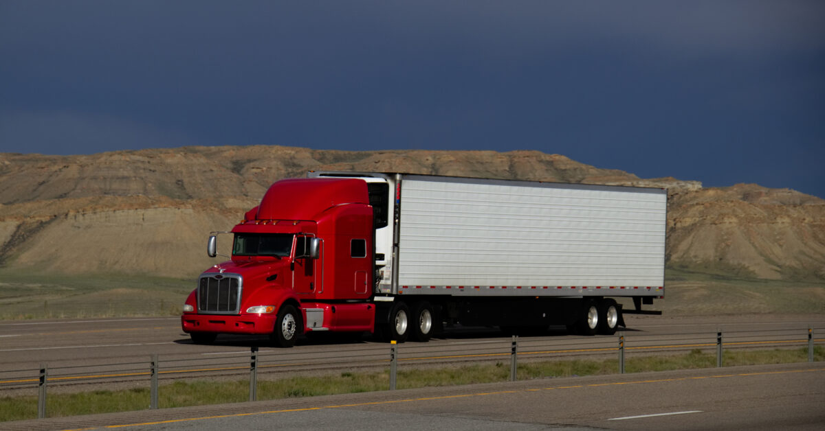Semi Trucks & Total Safety: 3 Essential Safety Tips for Truckers