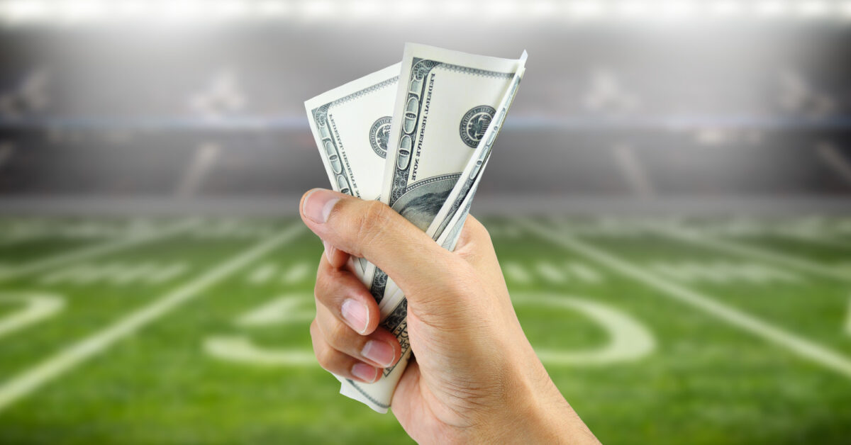 What are experts and advanced computer models saying about the best college football bets this season? Find out in this exclusive article.
