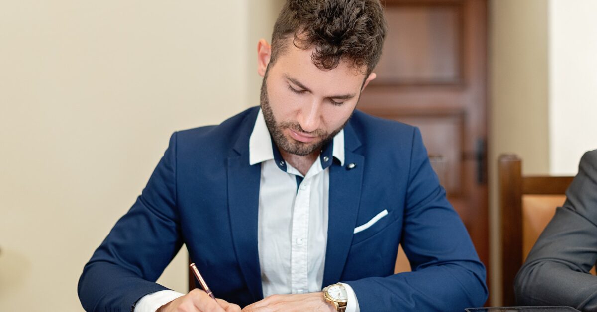Valuable Tips in Renewing as a Notary