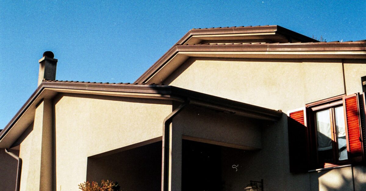 A Step-by-Step Guide To Installing Seamless Gutters - Marc Wallace's Blog