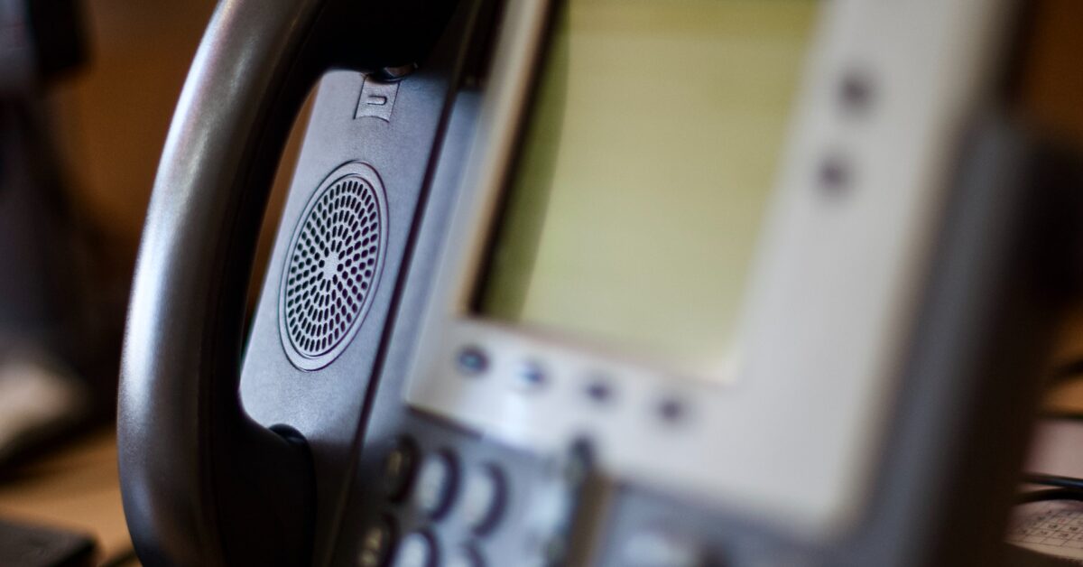 The Importance of Reliable Communication in Business – Mobile Or Landline?