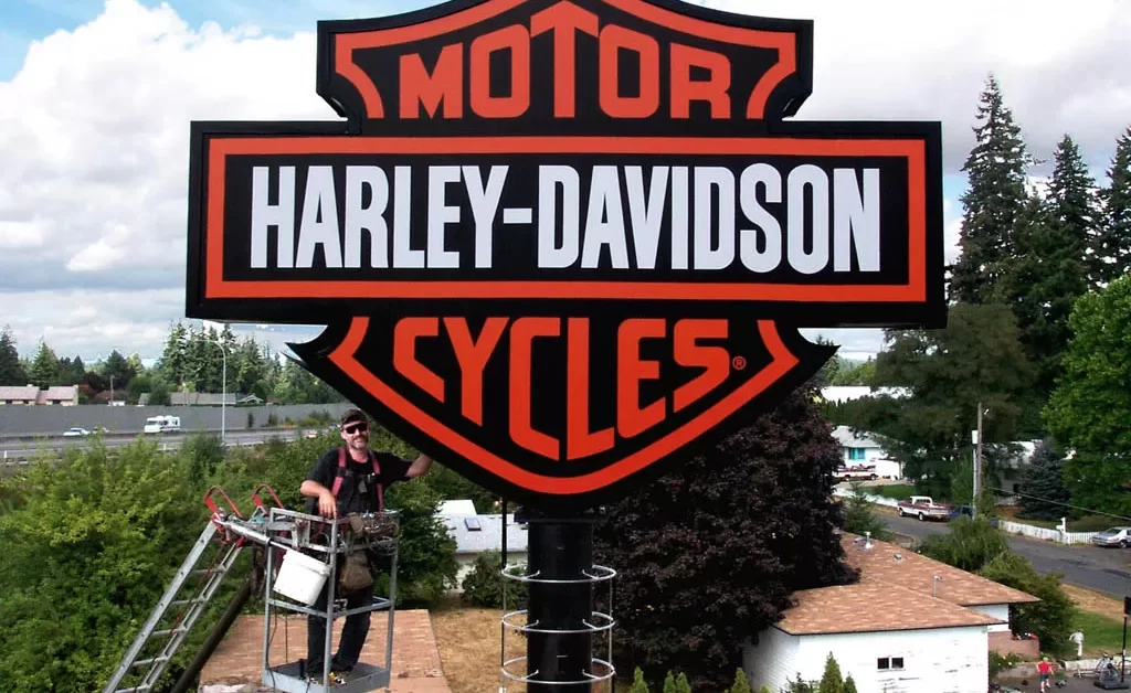The Benefits of Choosing a Professional Sign Company for Your Company