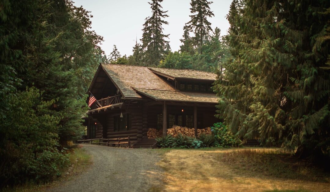 Unlocking the Advantages of Log Home Kits: Building Your Dream Home with Ease