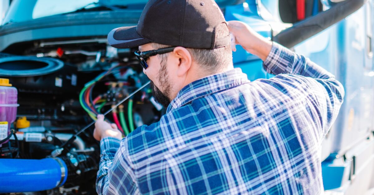 How Fleet Safety Tracking Software Can Revolutionize Your Business