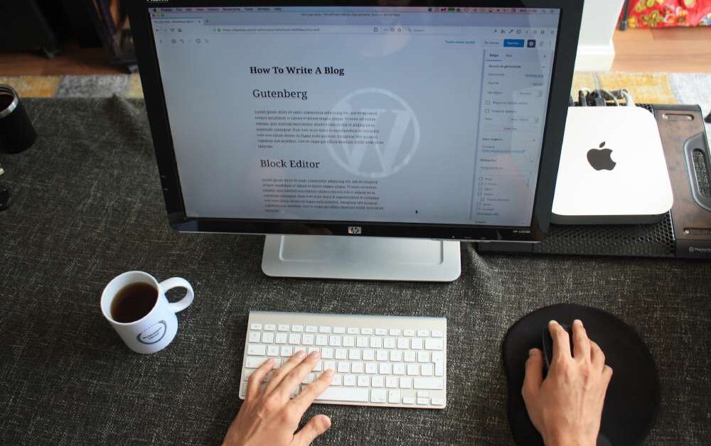 The Ultimate Guide to Generating Income Through Blogging