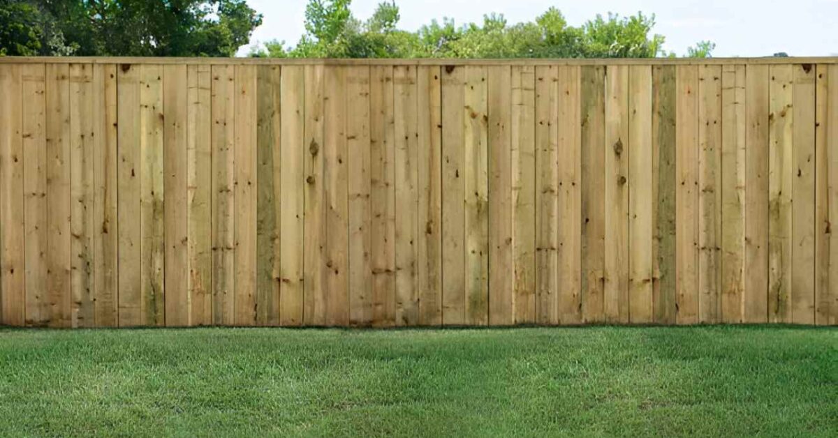 selecting the best backyard fence for your home